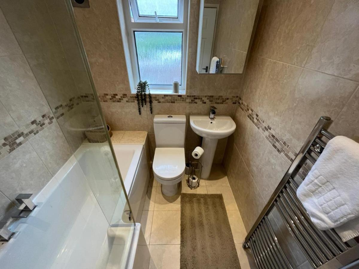 Access To Private Gym Room, 3 Bedrooms, Close To The City Swansea Extérieur photo