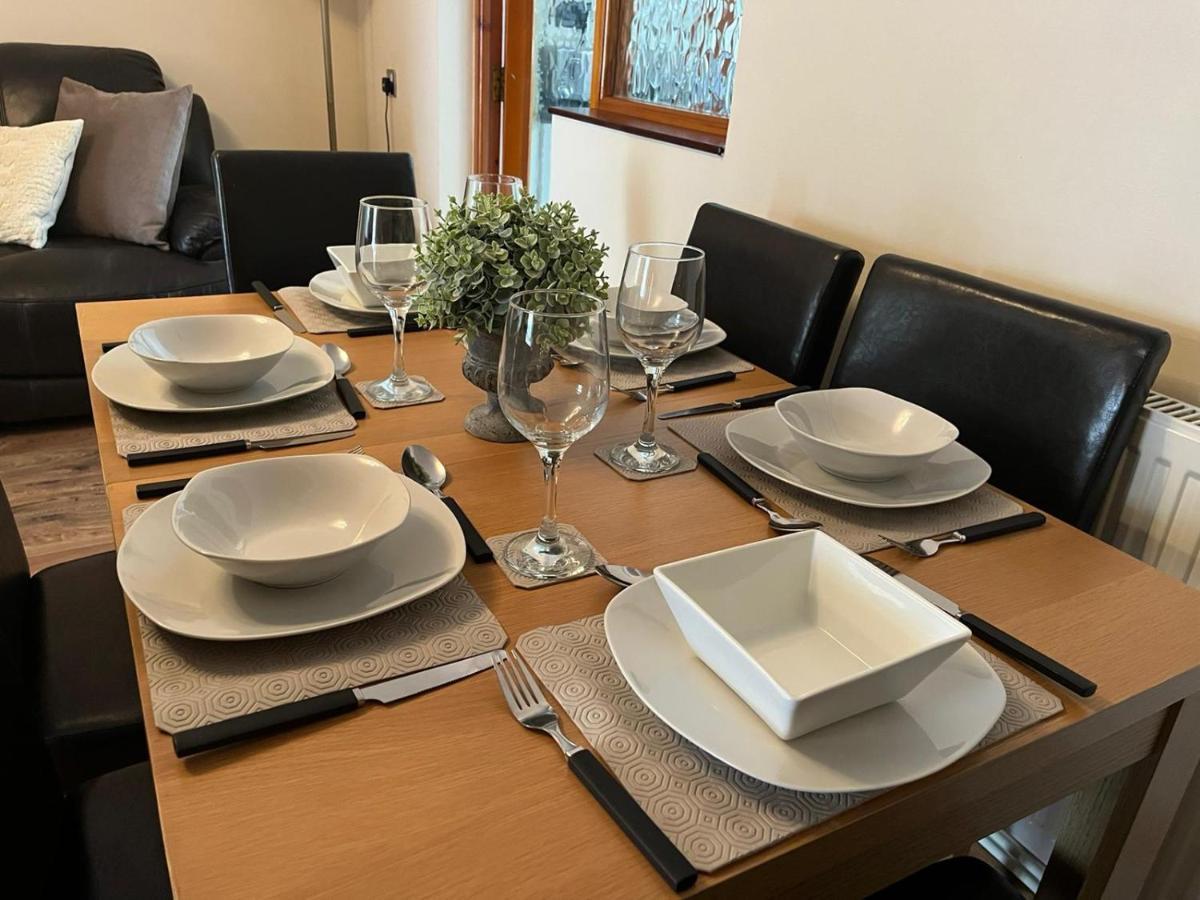 Access To Private Gym Room, 3 Bedrooms, Close To The City Swansea Extérieur photo