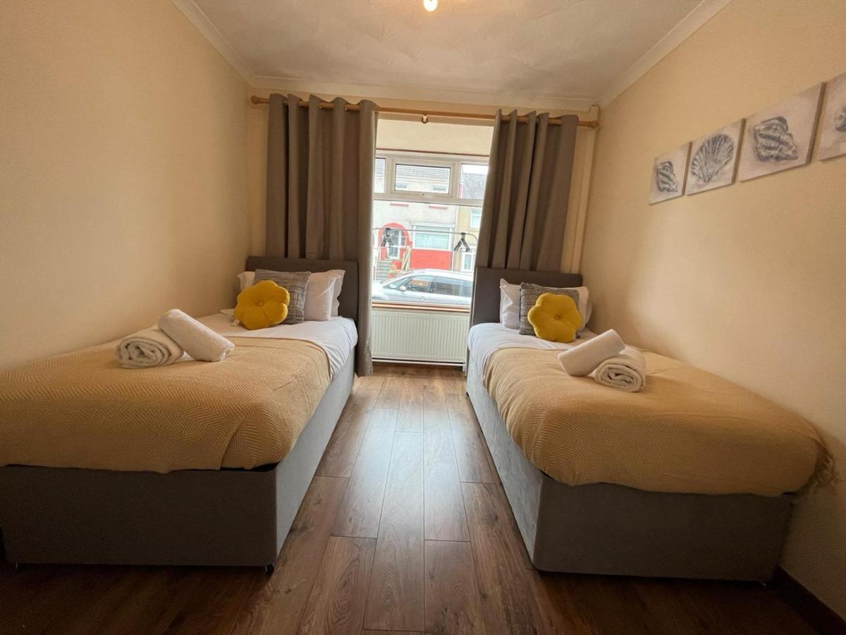 Access To Private Gym Room, 3 Bedrooms, Close To The City Swansea Extérieur photo