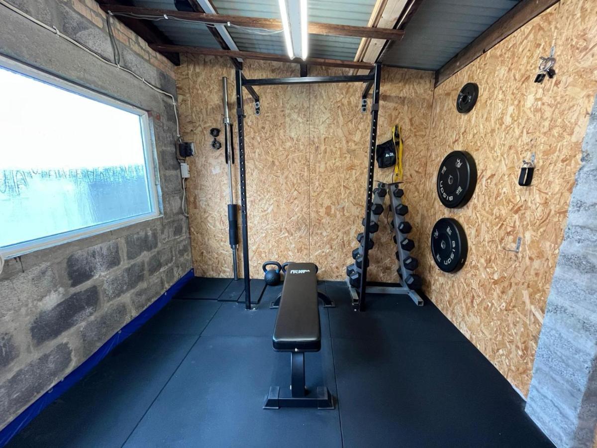 Access To Private Gym Room, 3 Bedrooms, Close To The City Swansea Extérieur photo